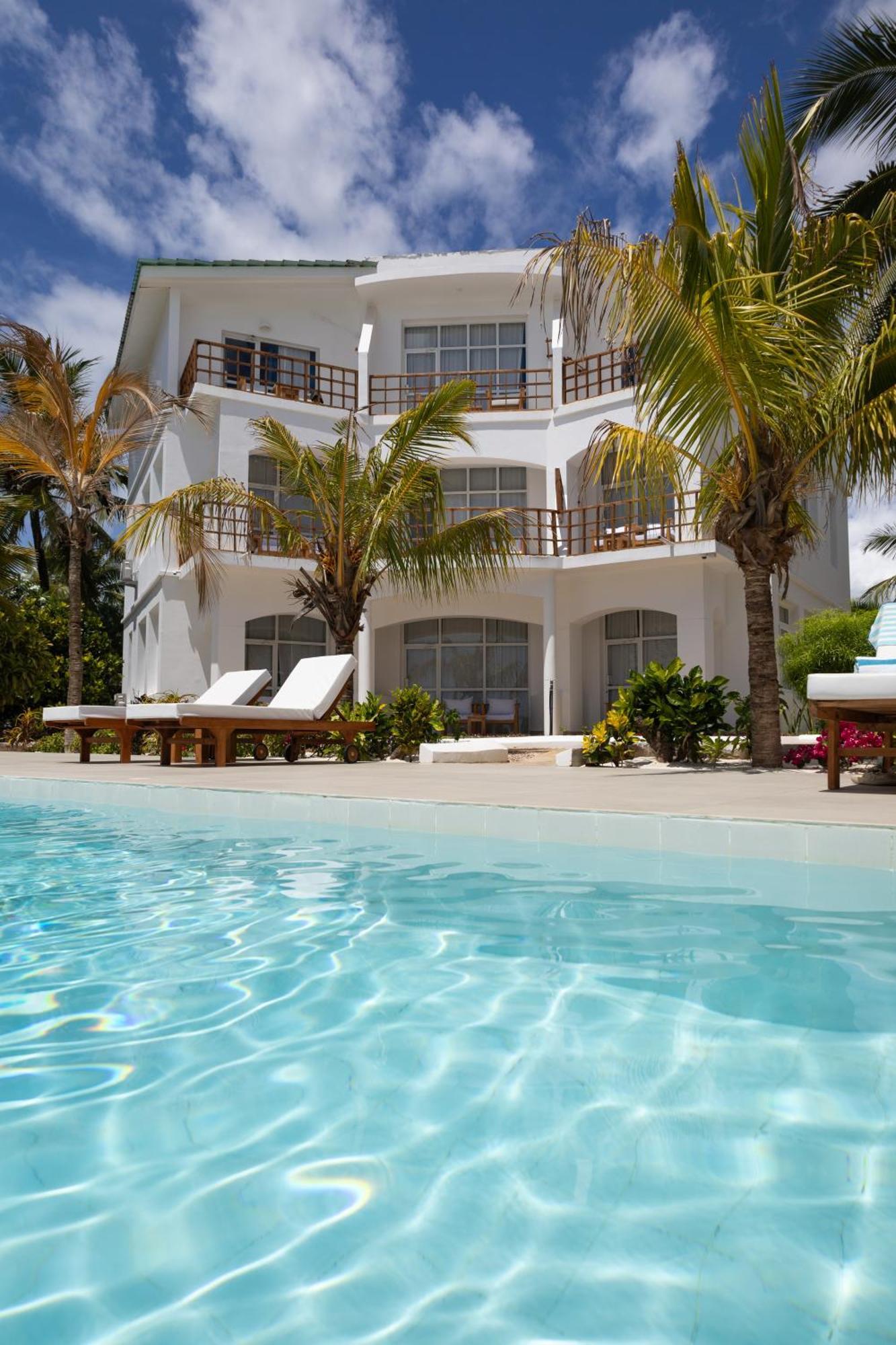 Ocean Boutique - Adults Only